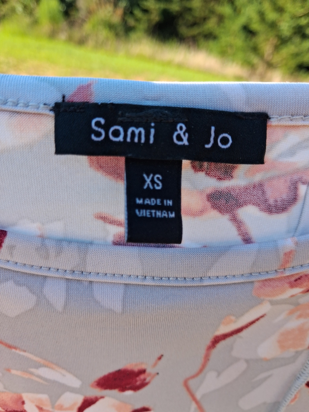 Sami & Jo Panel Midi Dress Gray with Rose Print Woman's Size XS - Picture 5 of 6